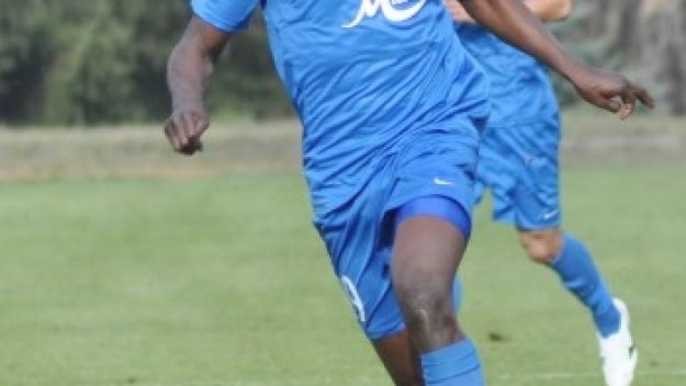 Гара Дембеле обратно в Левски