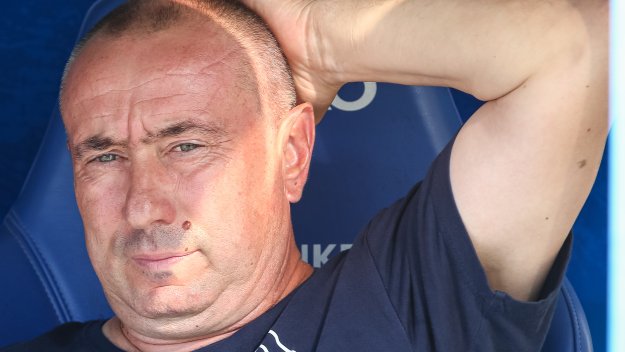 Дилеми мъчат Левски преди старта