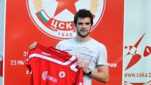 Ирландия бие с мъка Армения, Шеридън резерва цял мач