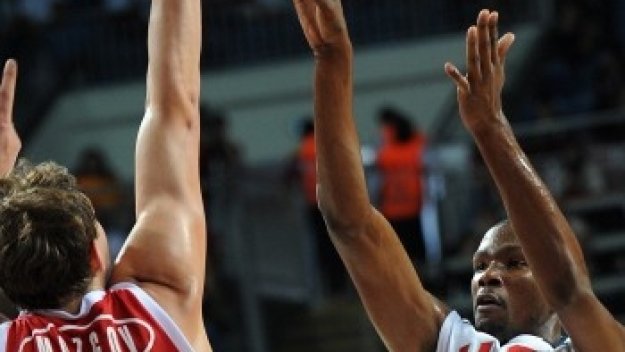 Кевин Дюрант съсипа Русия с 33 точки