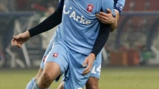 Ливърпул в битка с Нюкасъл за звездата на Твенте