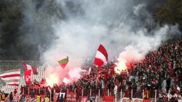 Обявиха цените на билетите за Вечното дерби