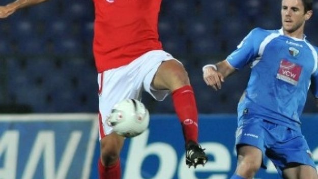 Карлсруе спасява ЦСКА от Акуаро