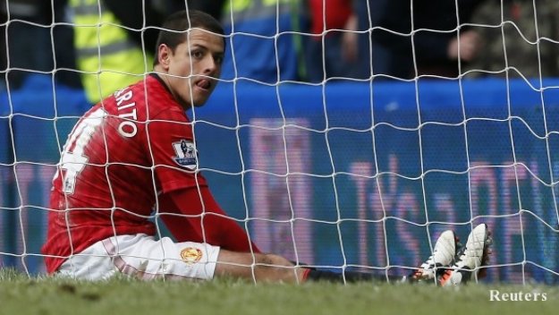 Чичарито недоволен от ролята си на резерва в Юнайтед