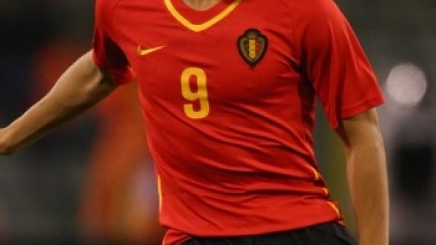 Милан с интерес към Аксел Витцел, следи изкъсо изявите му