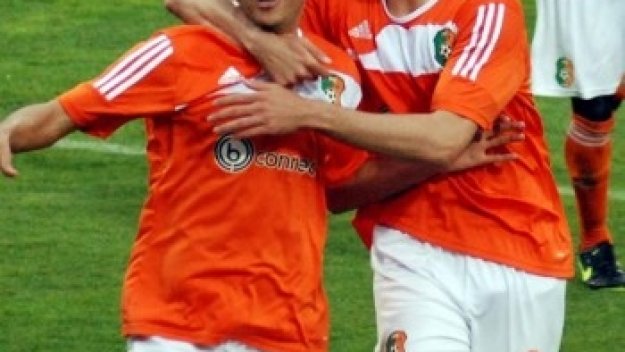 БФС моли УЕФА да пусне Том срещу Черна гора