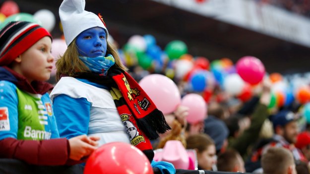 Бундеслигата с втората най-висока посещаемост в историята си