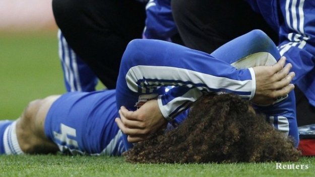 Челси загуби Давид Луис и за двата мача с Барселона