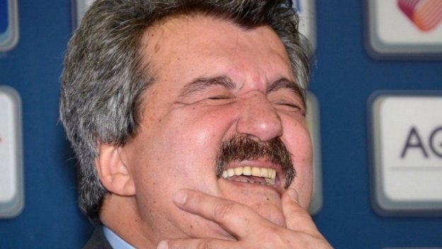 ОФИЦИАЛНО: Батков би шута на Йовов и Мариян