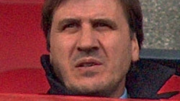 Димитър Христолов раздава по 1200 лева премия на канарчетата