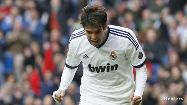 Перес пробва да пробута Кака във Фенербахче