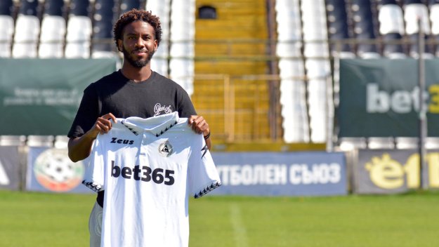 Славия се подсили с френски национал