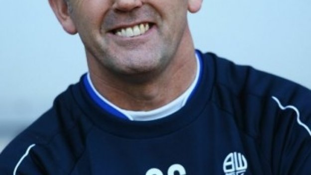 Оуен Койл: Кени Далглиш е точният човек за Ливърпул