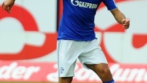 Раул не замина с Шалке за евромач