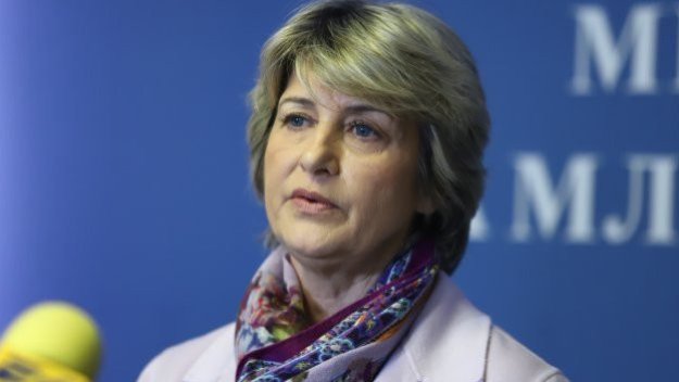 Екипът на Лечева: Тя е пълноправен президент