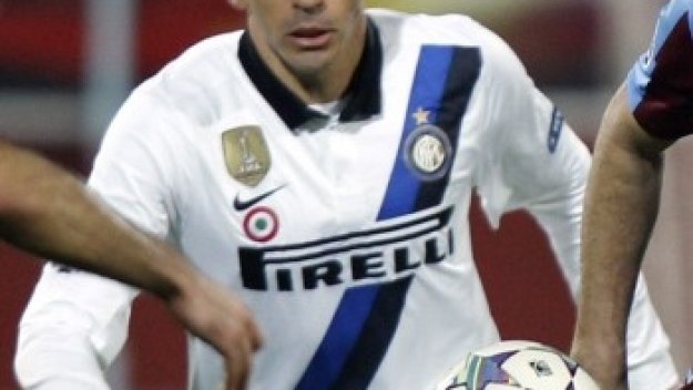 Лусио аут за три седмици