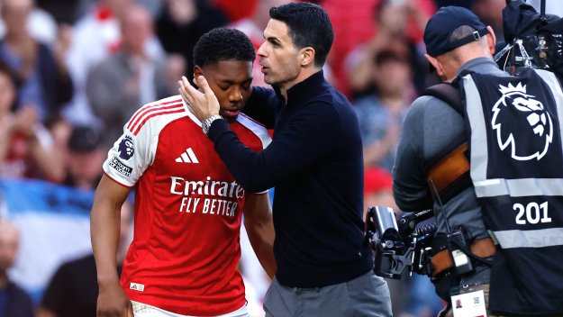 Артета куфее: Мечтата на Арсенал все още е жива!