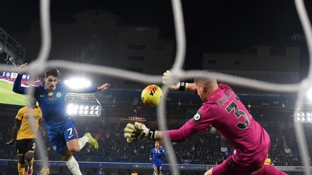 Челси разби „вълците“ и изскочи втори във Висшата лига