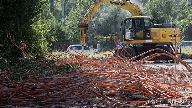 Бойко спира градежа на новата спортна зала