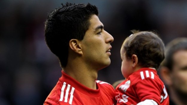 ПРОГНОЗА: Астън Вила - Ливърпул