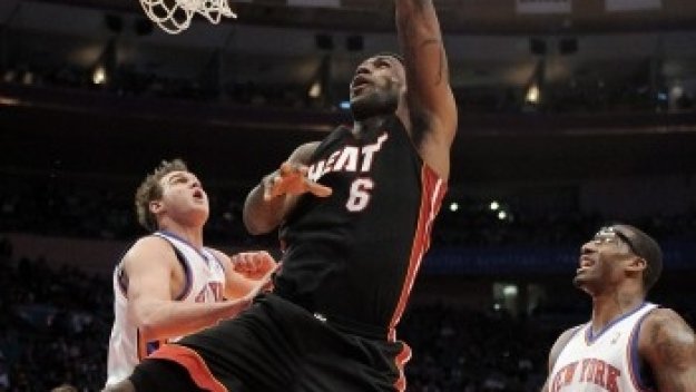 Ню Йорк спря Уейд и надви Маями