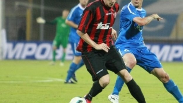 През 2011 г. Спартак Търнава отстрани Левски в Европа с дузпи. 