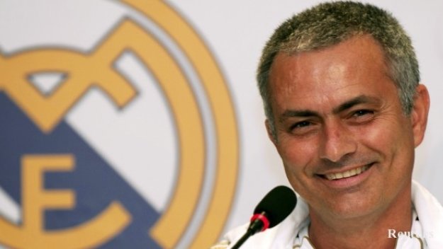 Специалния: През новия сезон трябва да печелим и фенове