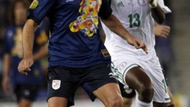 Каталуния направи 1:1 с Нигерия в последния мач на Кройф