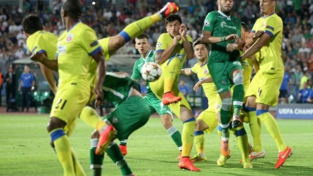 Защитник на Лудогорец се закани на Ливърпул