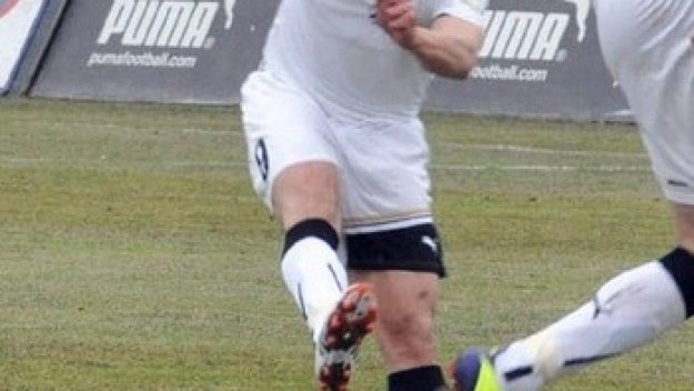 Славия надви Аполон Лимасол при официалното си представяне