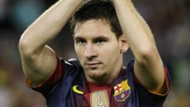 Барса иска доживотен договор за Меси