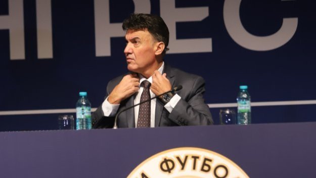 Нов звучен шамар за Боби Михайлов от клубовете