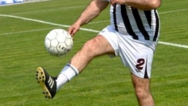 Зума остава главен &quot;смърф&quot; още малко