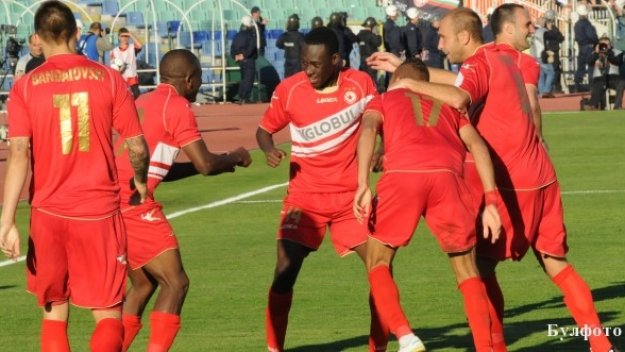 ЦСКА тресна Левски и излезе от кризата