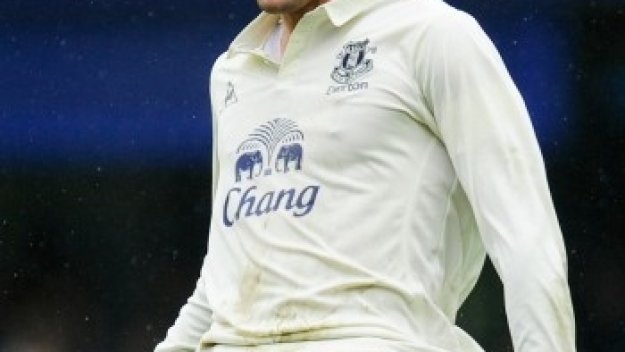 Неприятности за Дейвид Мойс и Евертън - Фелаини аут до края на сезона