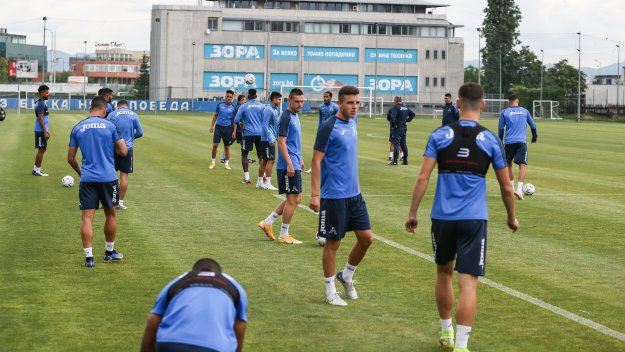 Изненада в групата на Левски