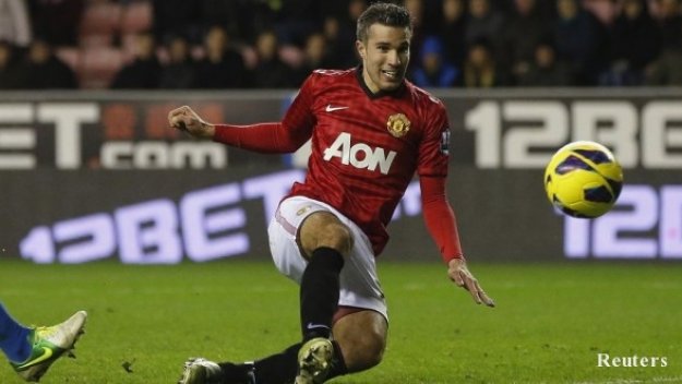 Джо Коул: Ван Перси е най-добрият след Меси и Роналдо