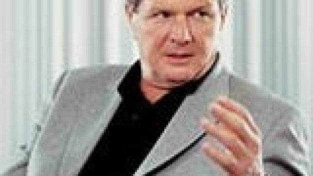 Милиардер зове за ниски заплати в Бундеслигата