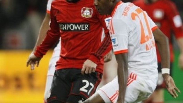 Защитник на Леверкузен удари рамо на Байерн