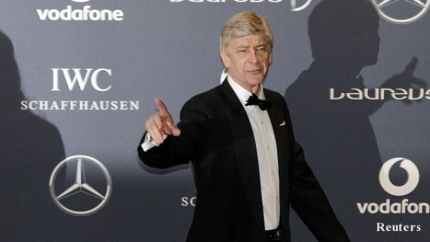 Арсен Венгер: Капело трябваше да реши за Тери, а не ФА