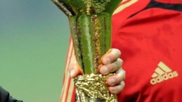 Юве трябва да сбърка 2 пъти, за да изпусне титлата