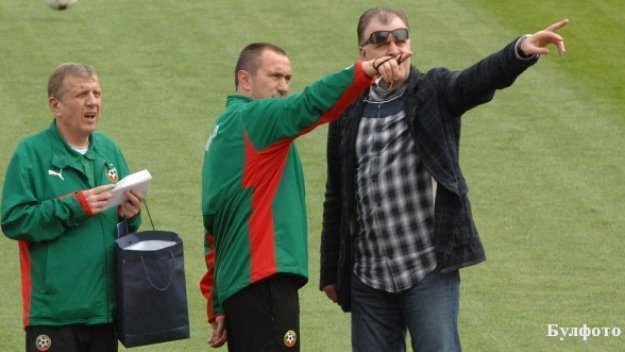 Кипърци ще съдят Мъри Стоилов