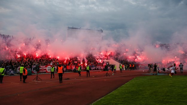 ЦСКА не би свалил гащите си! ЦСКА винаги ще бъде високо над вас, малки сини души!