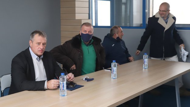 Еуфория на "Герена": Левски подписва с нов спонсор, изсипват се още пари