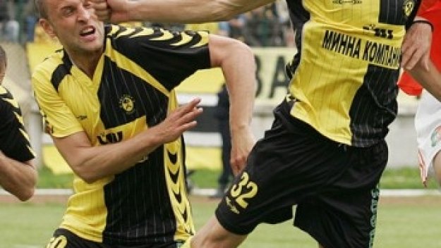 Миньор вдига Данчо Тъча и Костадин Марков за мача с Пирин