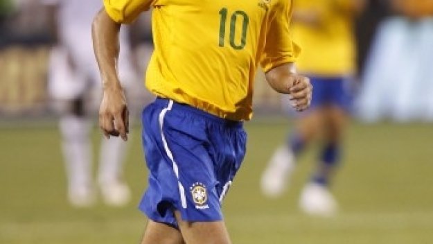 ПСЖ вади 30 милиона евро за Гансо