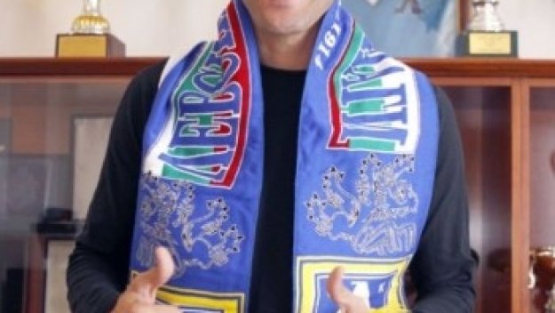 Официално: Жуниньо ще щурмува за Левски