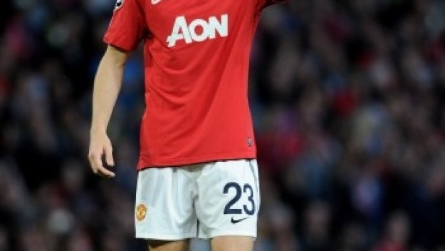 Уулвърхемптън ще се опита да отърве Ман Юнайтед от Джони Евънс