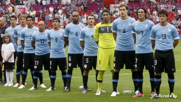 Кавани: Суарес се мотивира от освиркванията към него