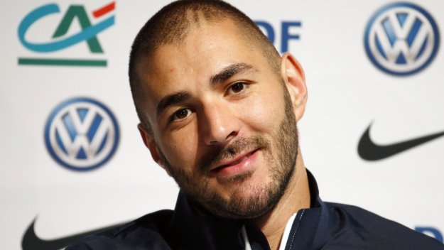 Бензема: Барса трябва да остане в Примера